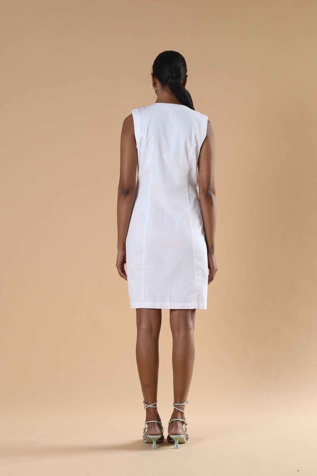 Myshka Women's White Solid Sleeveless Cotton V Neck Casual Dress –  myshkastore